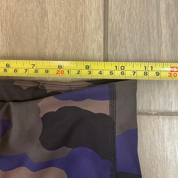 Athleta Ultimate Stash Printed 7/8 Tight Leggings Camo Multicolor XXS - Picture 4 of 12